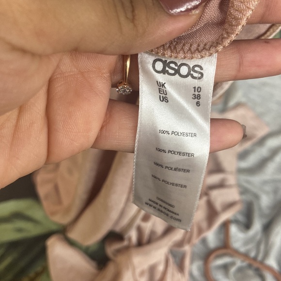 ASOS ROSE GOLD CHAMPAGNE DRESS❤️‍🔥 - Picture 4 of 5